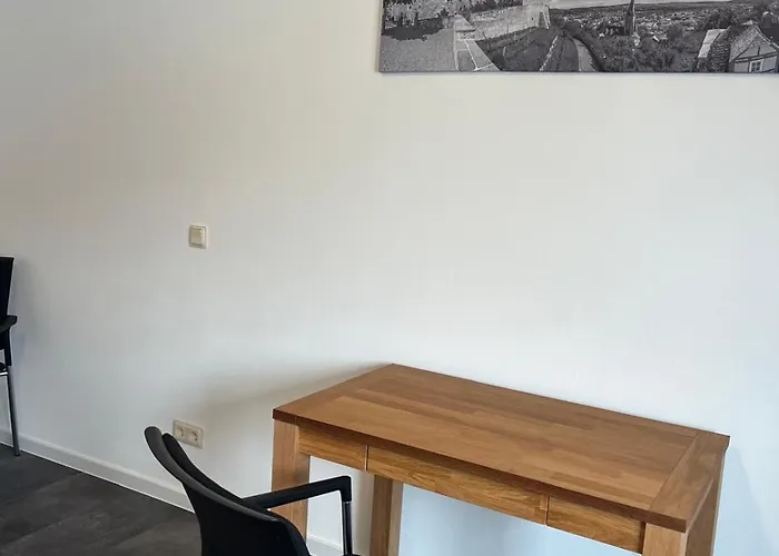 Gemuetliches Suedbahnhof-naehe Apartman *